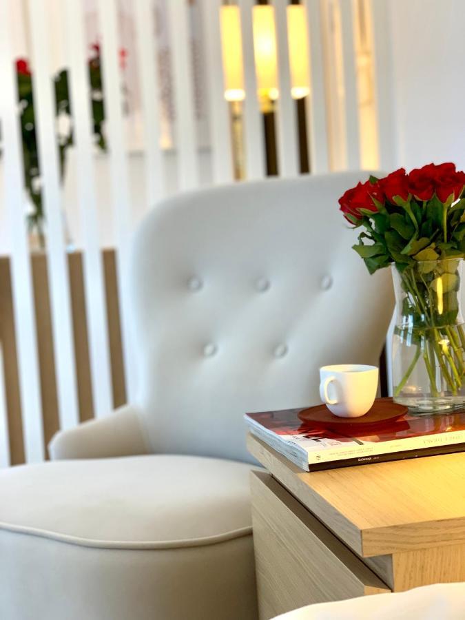 Apartament W Centrum Miasta Z Darmowym Parkingiem Dla Dwojga -Apartamenty Pod Zlotym Lwem كوادسكوم المظهر الخارجي الصورة